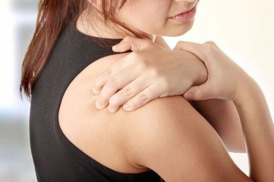 Dolor de espalda con osteocondrososa cervical